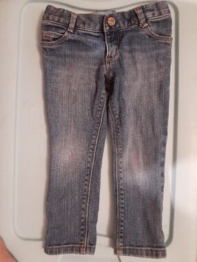 Old Navy Straight Leg Girls' Denim Jeans in Faded Blue